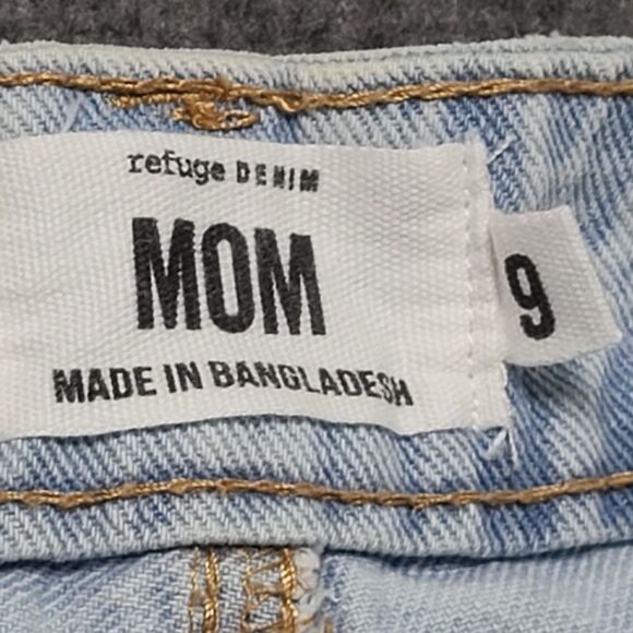 Refuge Womens Jeans 9 Mom Straight Fit Faded Distressed‎ Denim Pants - Picture 6 of 9